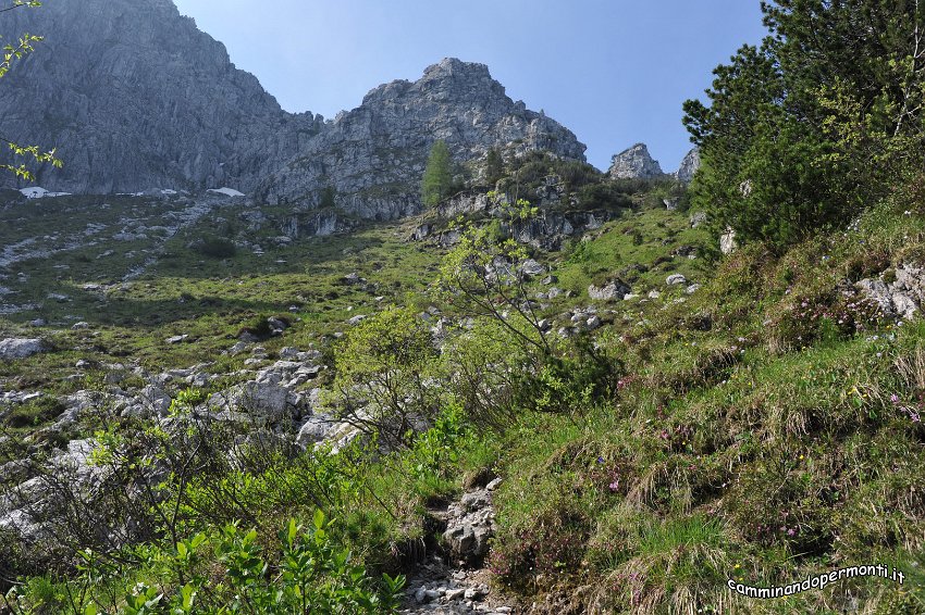 066 Sentiero dell Amicizia Monte Alben La Croce.JPG